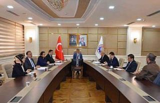 Vali Gürel vatandaşların sorunlarını dinledi