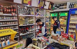 Yalova’da jandarmadan kaçak ve sahte alkol denetimi