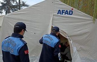 Yaraların sarılması için 7/24 sahadalar