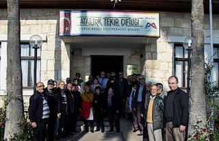 Yaş almış vatandaşlar, Gazi Çiftliği’ni gezdi