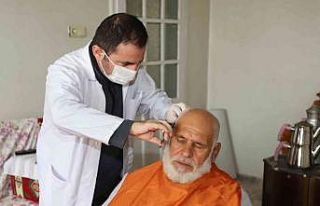 Yaşlılara vefa yüzlerini güldürdü