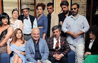 Yıldız Kenter sahnesi iki oyuna ev sahipliği yapacak