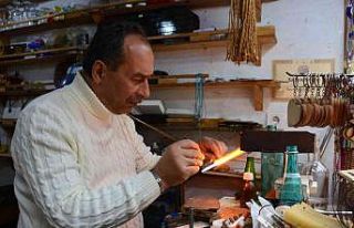 Yıllardır gözünü ateşten ayırmıyor