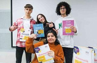 YKS ve LGS adaylarına 92 bin ücretsiz yardımcı...