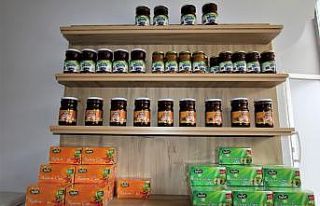 Yöresel Ürünler ve Turşu Fabrikası üretiyor,...