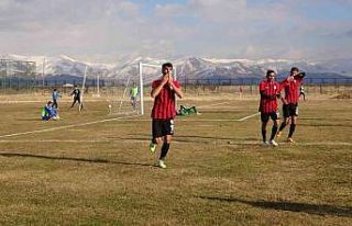 Yüksekova Belediye Spor: 3 - Kurtalan Spor: 2
