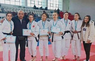 Yunusemre Belediyespor Süper Lig’de