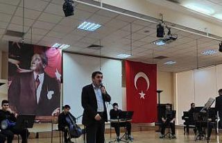 Zeki Müren eserleriyle anıldı