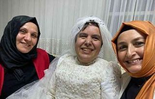 Zihinsel engelli Fatma gelinlik hayaline kavuştu