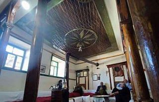 3 asırlık odada 3 asırdır aynı gelenek yaşatılıyor