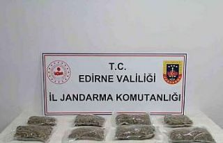 3 kilo 150 gram uyuşturucu ile yakalandılar