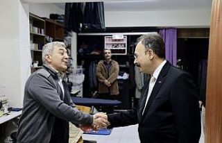 40 yıldır terzilik yapıyor