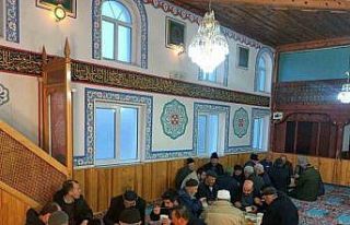 5 köyün sakinleri namazda buluştu