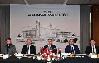 Adana Valisi Elban: “Gazeteciler zor şartlarda...
