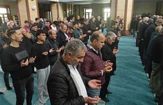 Adana’da eller semaya açıldı, yağmur için dua...