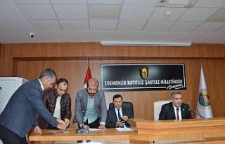 Adıyaman İl Genel Meclisi denetim komisyonu üyeleri...