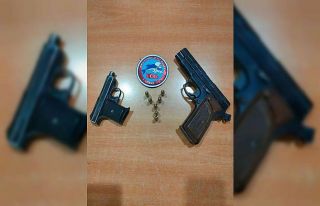 Afyonkarahisar’da galericinin üzerinden iki adet...