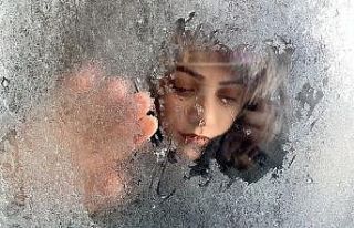 Ağrı dondu, camlar buz tuttu