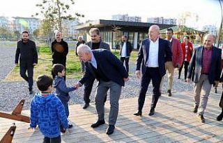 Akdeniz’de geri dönüşüm malzemeleri çocuk parkına...