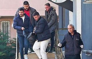 Alternatif tıp uzamanı evinde ölü bulundu