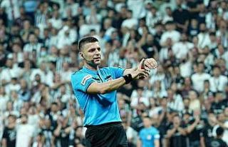 Ankaragücü - Kayserispor maçını Ümit Öztürk...