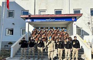 Annelerin el örmesi çorapları Mehmetçik’e ulaştırıldı