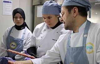 Antik Akademi’den aşçı adaylarına "kebap"...