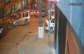 Arabanın ters yönden çıkan motosikletliye çarpıp...