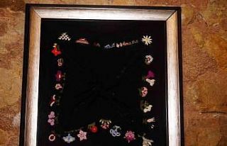 Asırlık yazma oyaları tabloya dönüştü