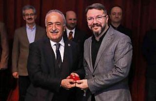 Atatürk Üniversitesi’nde akademik teşvik töreni