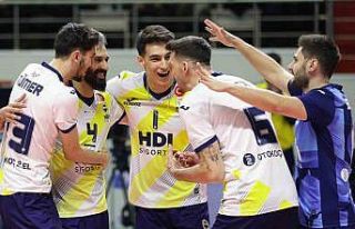 AXA Sigorta Efeler Ligi: Fenerbahçe HDI Sigorta:...