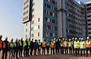 Aydın Şehir Hastanesi’nde çalışmalar yerinde...