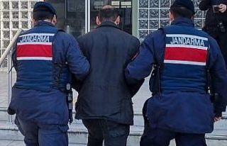 Aydın’da aranan aranan şahıslar jandarmaya takıldı