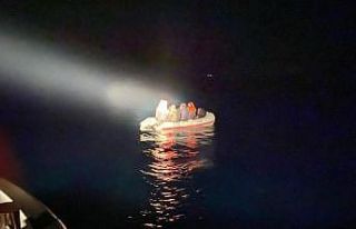 Ayvacık açıklarında 11 kaçak göçmen yakalandı