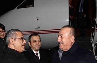 Bakan Çavuşoğlu Pakistanlı mevkidaşı Zerdari...