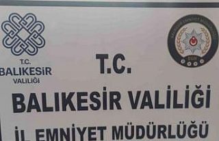 Balıkesir’de polis, aranan 49 şahsı yakaladı