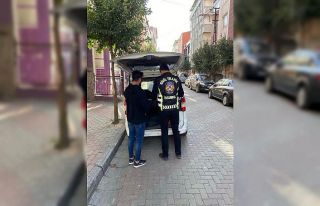Başakşehir’de ambulansa yol vermeyen sürücü...
