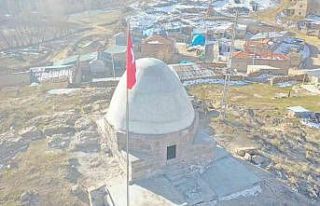Başkan Büyükkılıç: “Tarihi türbeyi yeniden...