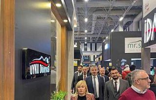 Başkan Çopuroğlu Kayserili mobilyacıları yalnız...