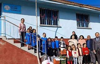 Başkan Ergün’den öğrencilere karne hediyesi