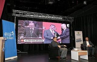 Başkan Gürkan gençlerle bir araya geldi