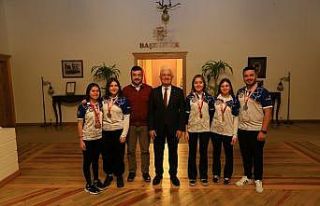 Başkan Gürün, milli okçuları ağırladı