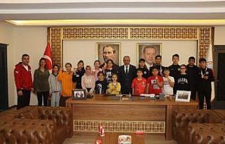 Başkan Kaplan, Koçarlı Belediyespor Atletizm Takımı’nı...