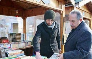 Başkan Yalçın yılın ilk antika pazarında