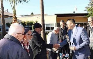 Başkan Yılmaz, huzurevi sakinlerinin yeni yılını...