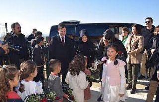 Batman Valisi Ekrem Canalp’ın eşi Dr. Ayten Canalp...