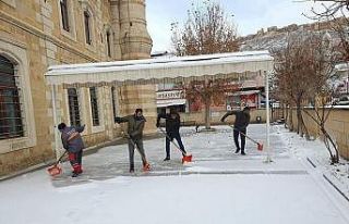 Bayburt’ta karla mücadele çalışması