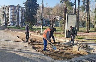 Bayraklı’da kilit parke seferberliği