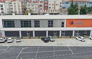 Bayrampaşa’ya yeni yüzme havuzu