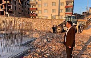 Besni Kaymakamı Partal’dan okul inşaatlarına...